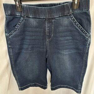 Jag Jeans Tummy Control Shorts Size 12